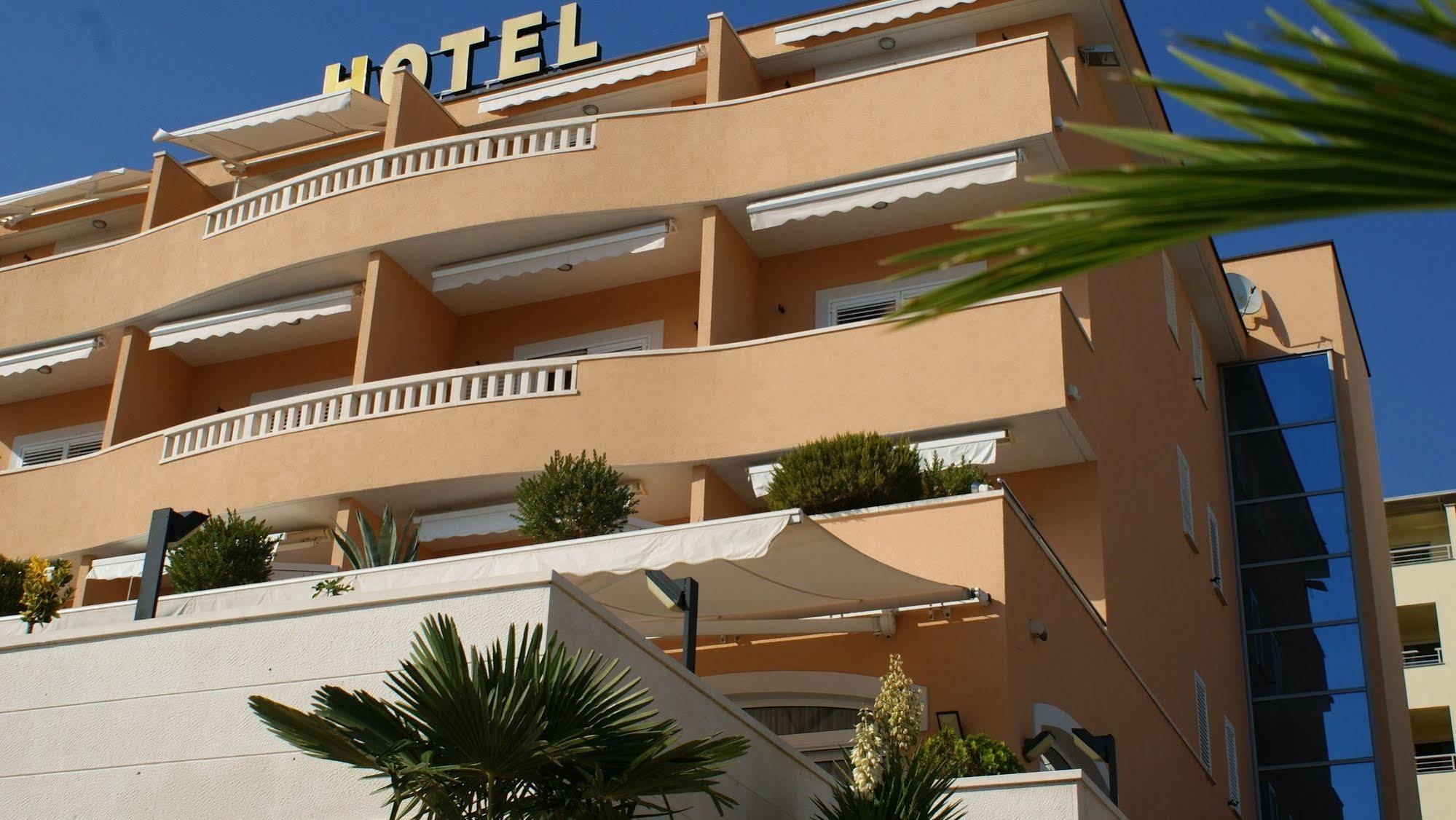 Rosina 4* Makarska